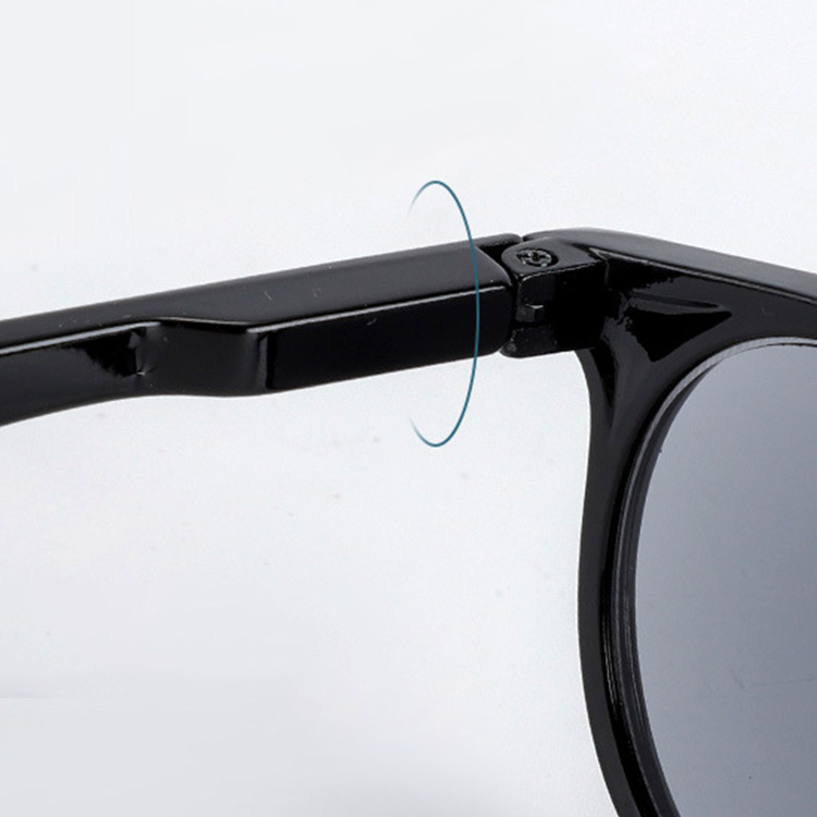 超軽量老眼鏡機能付きサングラス｜UVカット・ブルーライトカット｜老眼鏡・サングラスの2in1 | Boston SunReader - 商品画像 5/9