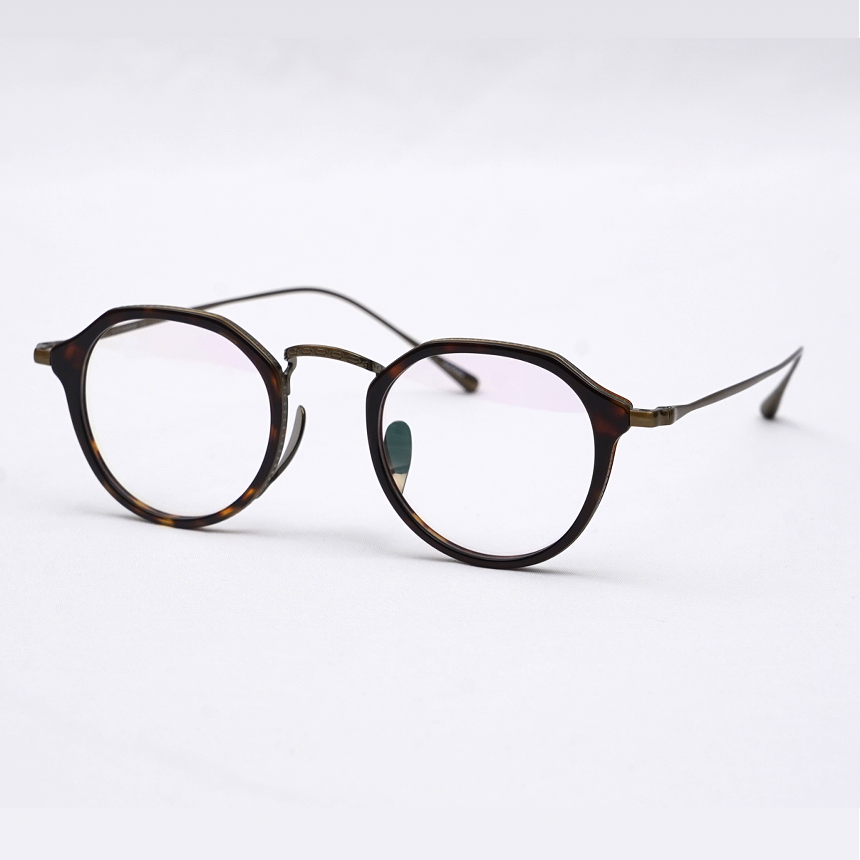 Eterlens CROWN | 10g 超軽量チタンスプラウトパットメガネ | 匠の技が光る一本