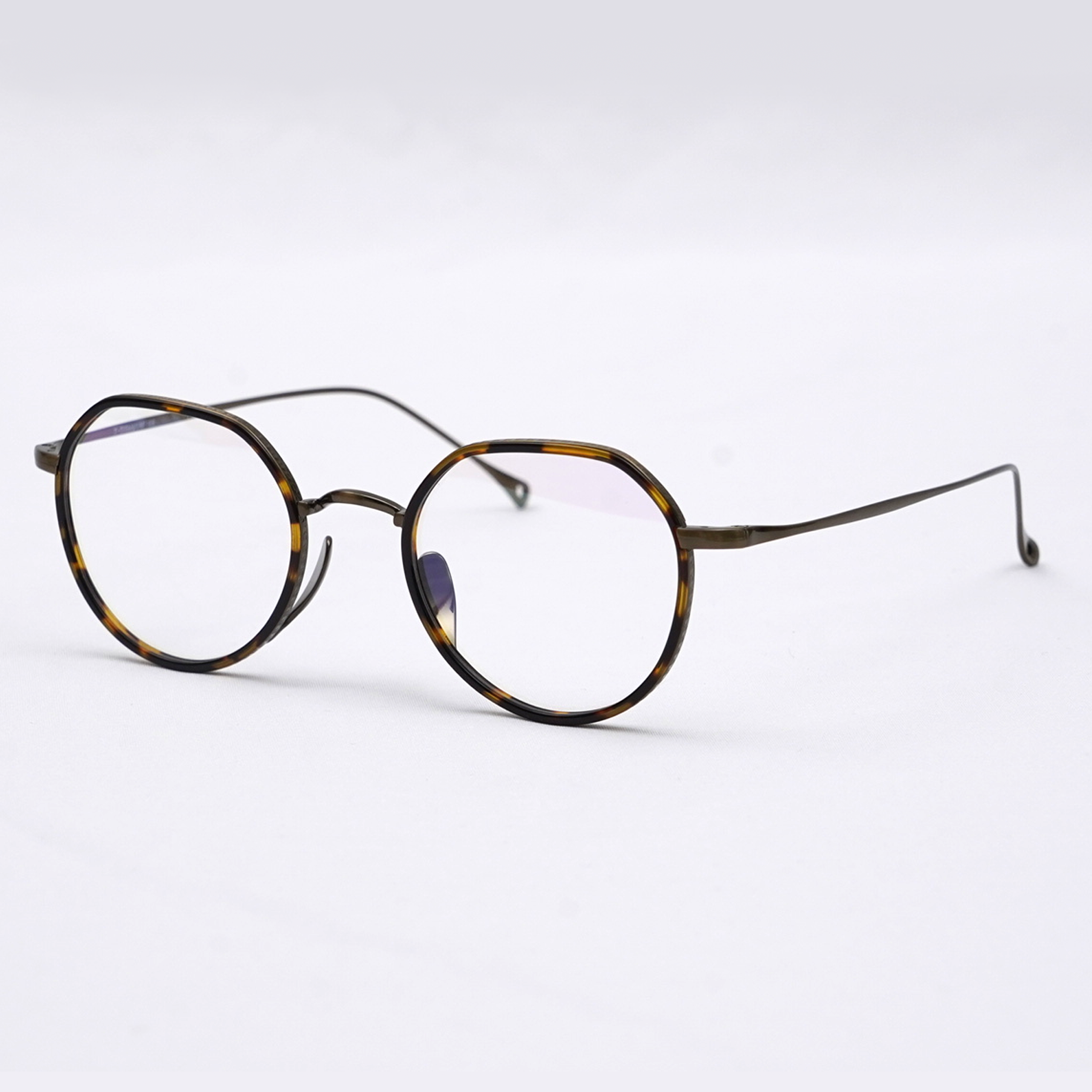 【－5歳の若見え】Eterlens | 7.2g 驚きの軽さ | 小顔効果クラウンパント纯チタン眼鏡 - 商品画像 4/13 (Round RxReady)