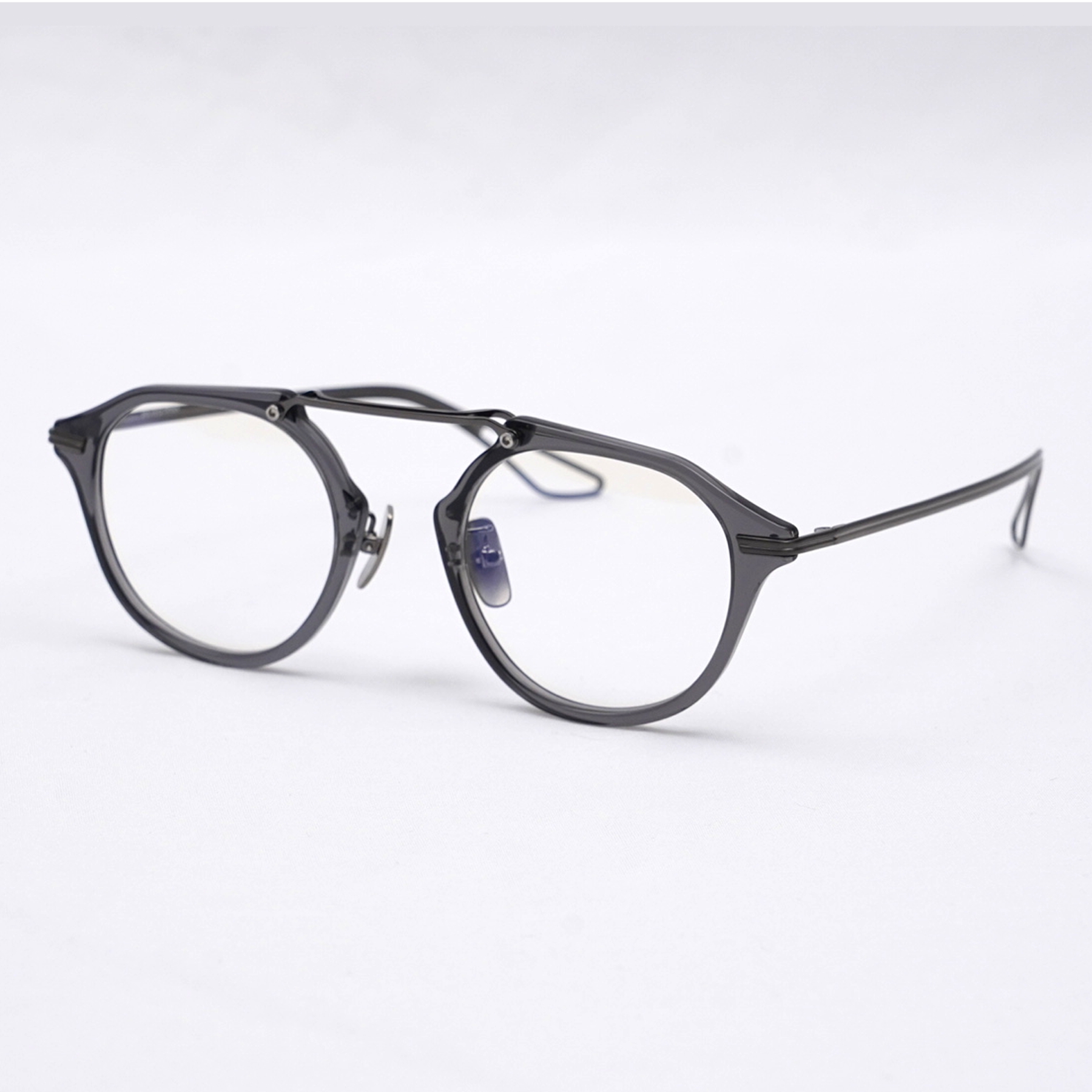 Eterlens｜華奢でレトロな六角形メガネ｜匠の技が光る一本 │オーダーメイド