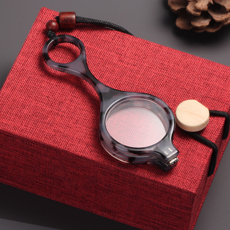 首掛け式折りたたみ老眼鏡