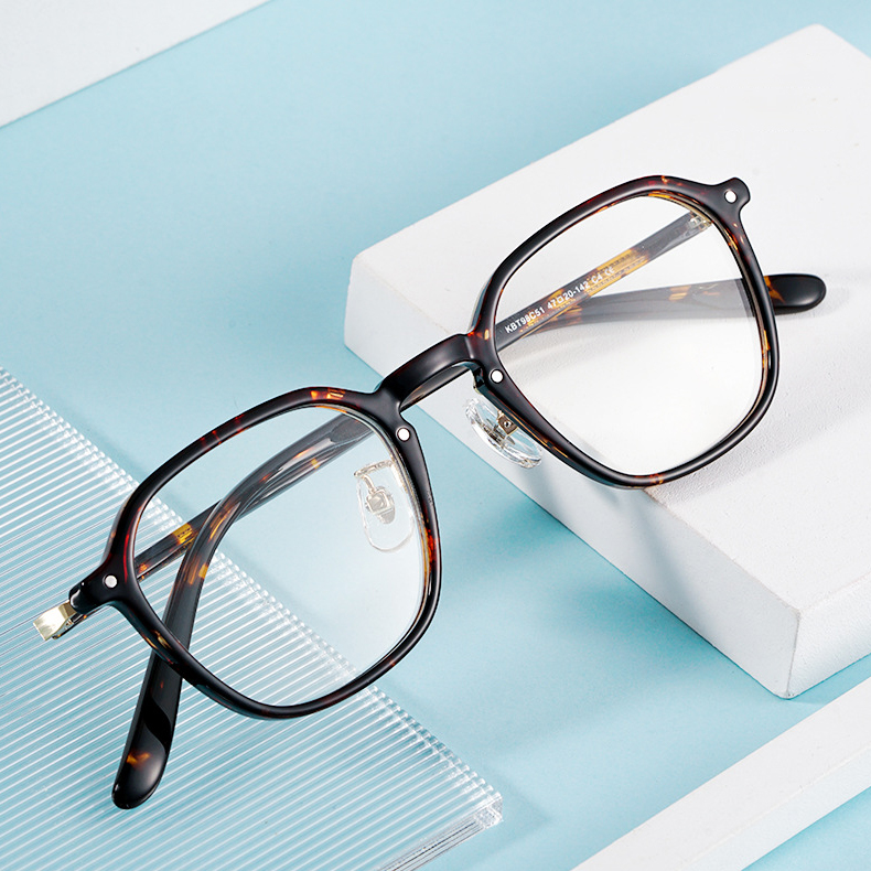【黄金バランス設計】Eterlens 度付き ウェリントン メガネ｜14.6g超軽量｜存在感のある太縁フレーム｜上質・高耐久モデル - 商品画像 5/12 (Wellington RxReady)