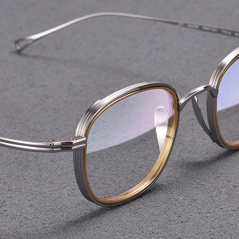 【おしゃれ 老眼鏡・チタン】ETERLENS 13g メガネ | 横顔で魅せる「ラインデザイン」 | スクエア × ラウンド | 軽量 疲れにくい 度付き ビジネス風 - 商品画像 7/11 (Wellington RxReady)