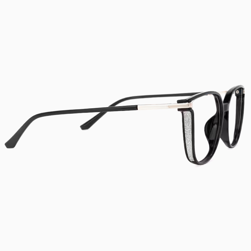 Eterlens ラメの“輝き”で囲むことで、目力アップ - 商品画像 10/23 (Wellington Photo)