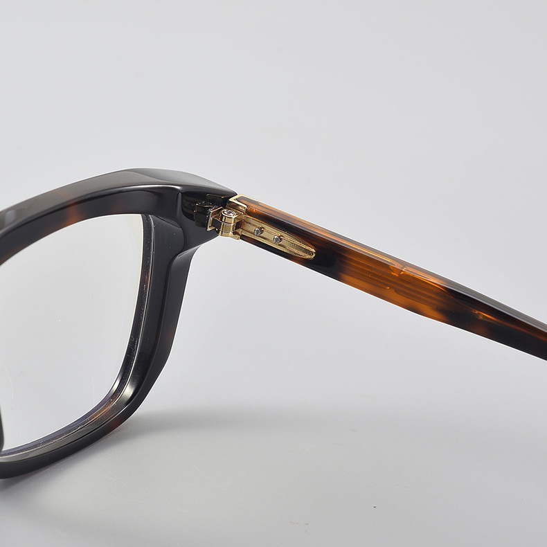 Eterlens｜ウェリントン型アセテート製素顔に映えるメガネ｜アート感漂う太縁｜オーダーメイド