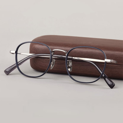 Eterlens|丸みを帯びたスクエア型チタンメガネ|デザイナーズモデル|オーダーメイド