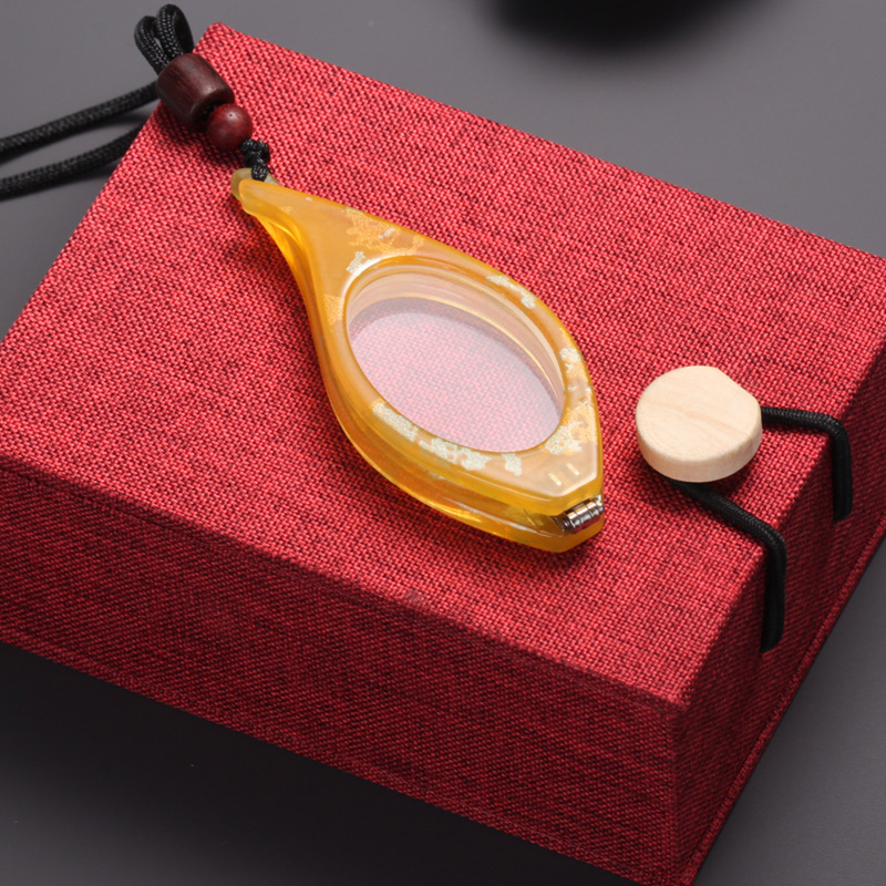 首掛け式折りたたみ老眼鏡