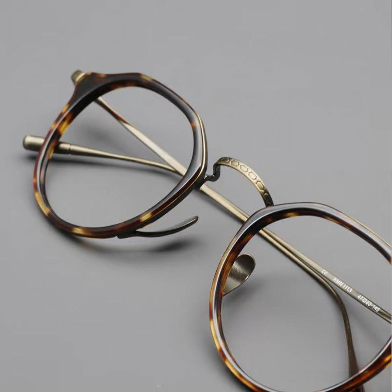 Eterlens | 超軽量チタンスプラウトパットメガネ | 匠の技が光る一本