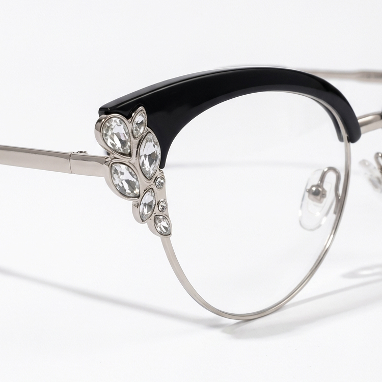 Eterlens│クラシックでレトロなキャットアイ型メガネ