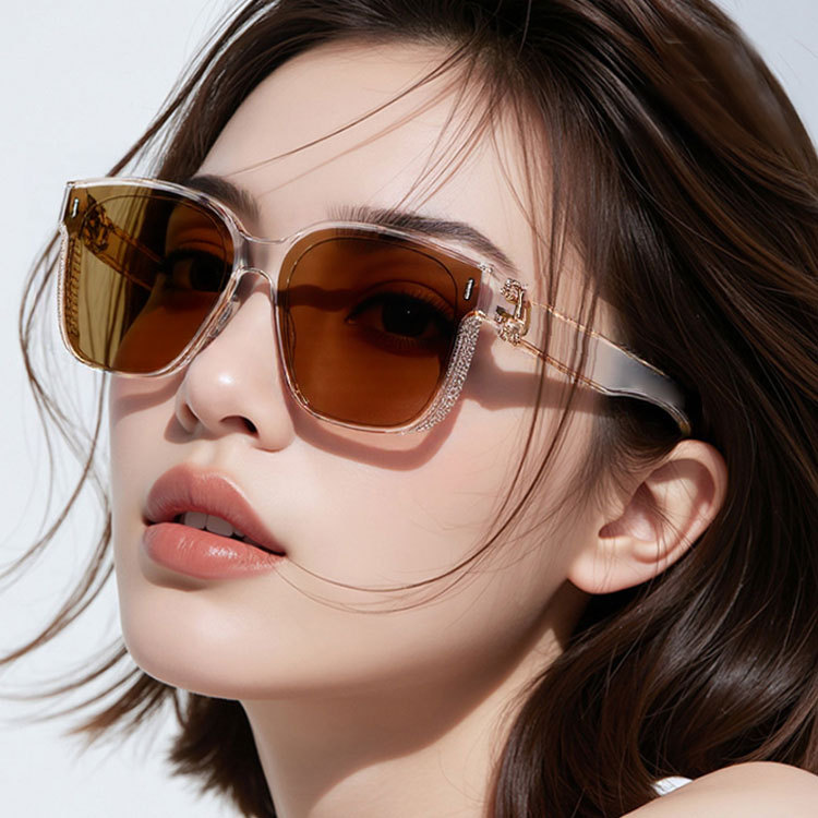 Eterlens｜超軽量男女兼用オーバーグラス｜眩しさ対策の偏光レンズ｜メガネの上からかけられるオーバーグラス