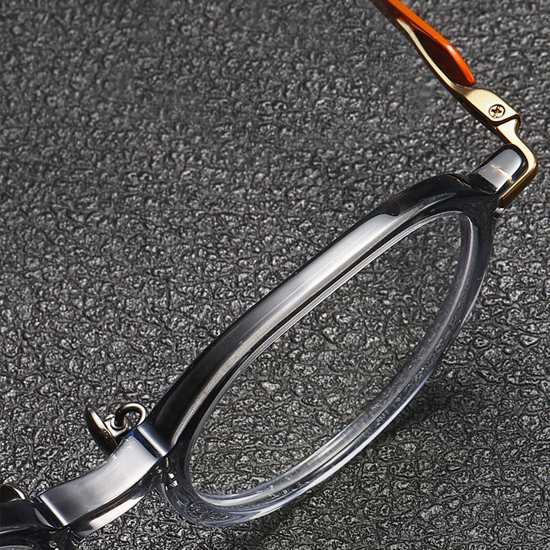 Eterlens|ミニマルなチタン製小さめメガネ|クラシックレトロ