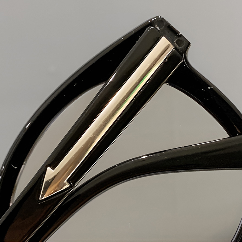 Eterlens｜太セルチークカラーレンズメガネ｜ブルーライトカット｜小顔効果