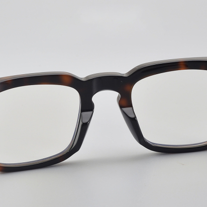 Eterlens｜ウェリントン型アセテート製素顔に映えるメガネ｜アート感漂う太縁｜オーダーメイド
