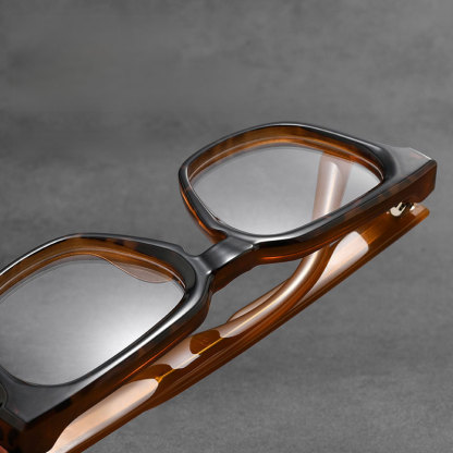 Eterlens｜大人気のウェリントンフレームメガネ│クラシカルな太セル