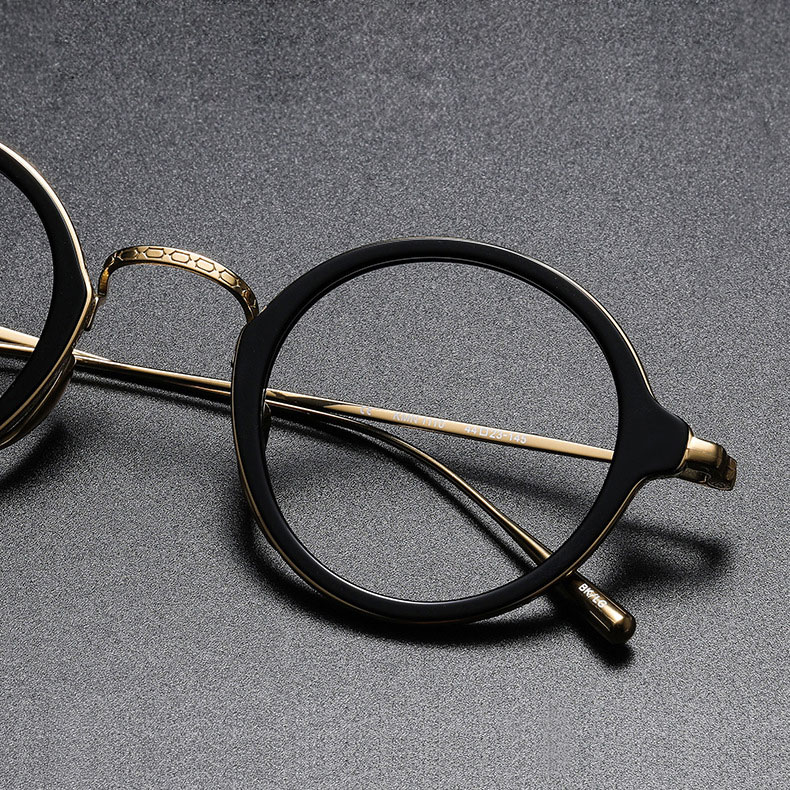 【匠の技が光る・極上の掛け心地】Eterlens 時の円環 | 職人仕上げ チタン製ラウンドメガネ | 10.9g 超軽量 上品なフレーム - 商品画像 7/9 (Boston RxReady)