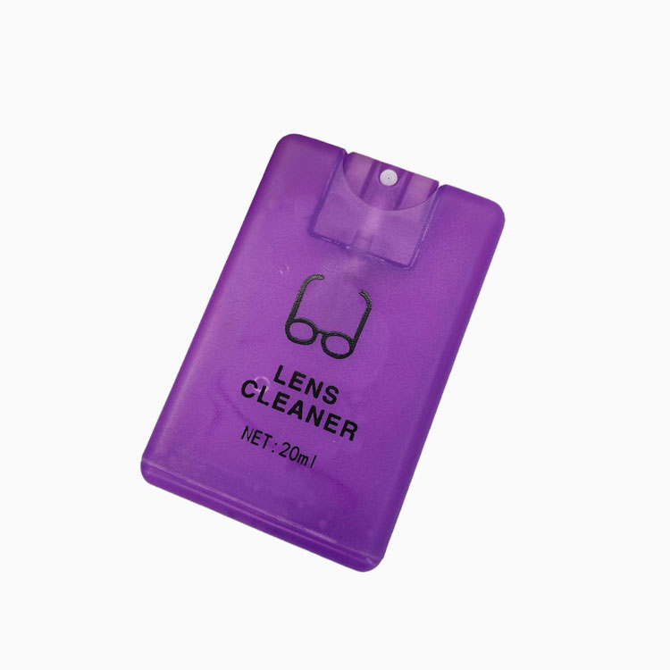 Eterlens｜ポータブルカード型メガネクリーナー