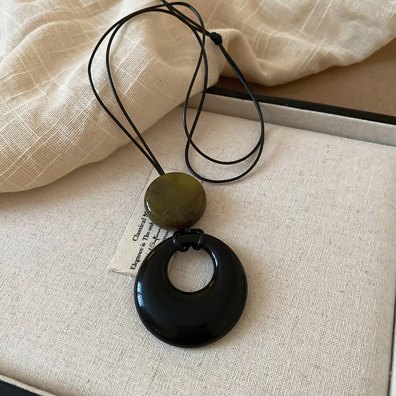 Eterlens｜レトロ風レザー調紐メガネホルダーネックストラップ｜ 首掛け可能 | アクセサリー