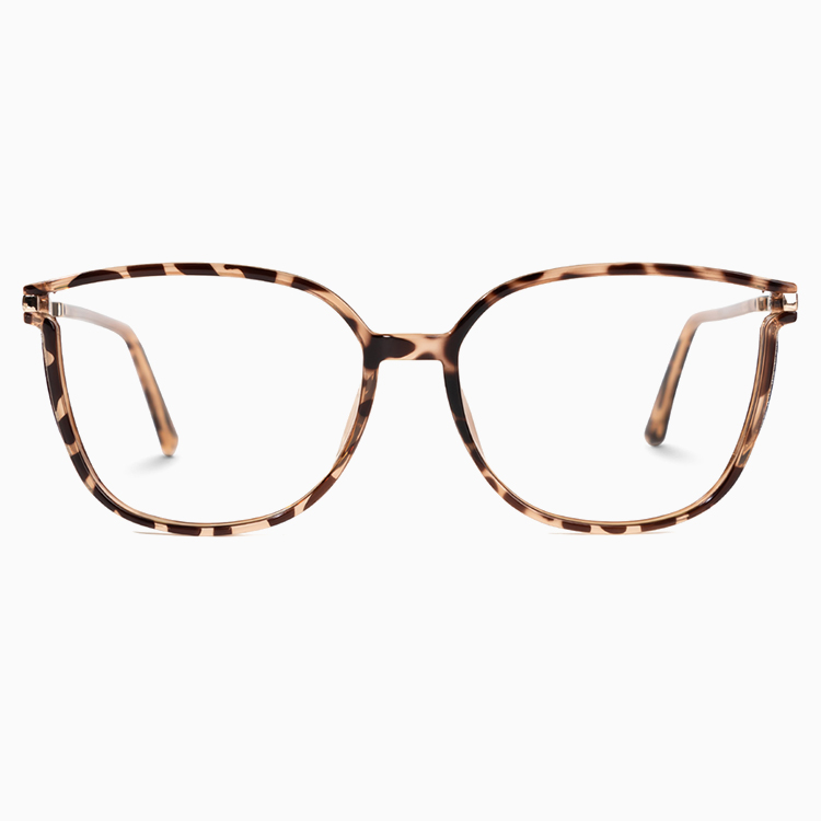 Eterlens│知的な透明感のあるメガネ