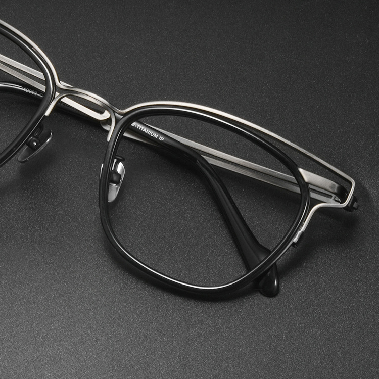Eterlens｜レトロ感漂う上質なアセテートチタン製メガネ│度付き対応｜匠の技が光る一本