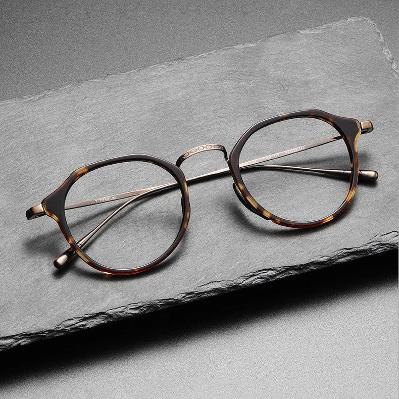 Eterlens | 超軽量チタンスプラウトパットメガネ | 匠の技が光る一本