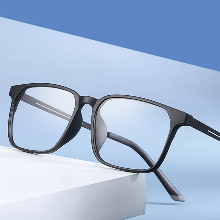 9.8g 超軽量チタンブルーライト対策老眼鏡 | 四角顔 BlueGuard | Eterlens 商品画像 3