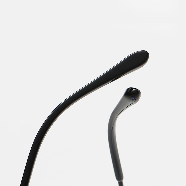 Eterlens|ミニマルなチタン製小さめメガネ|クラシックレトロ