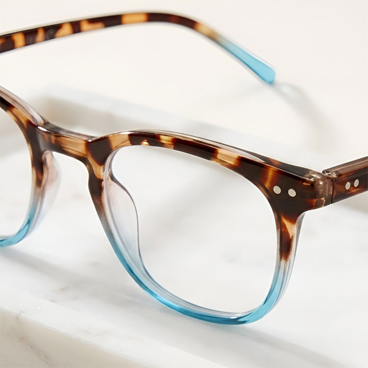 【遊び心あふれる】Eterlens 老眼鏡 "アクア・ディップ" | 定番のべっ甲柄をカラーで遊ぶ | ブルーライトカット バネ丁番 ウェリントン メンズ レディース