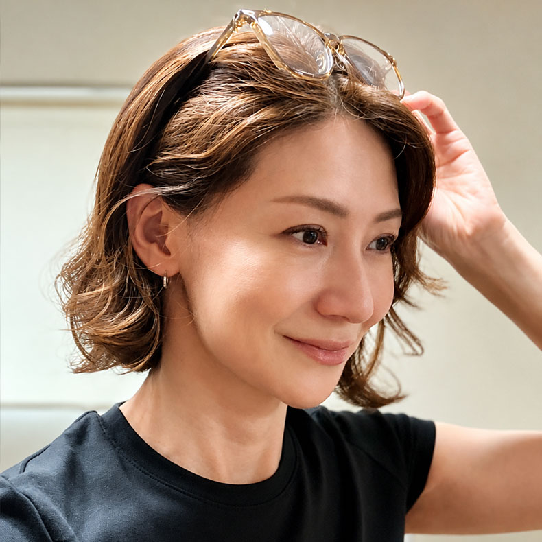[LB-CS]【調光レンズ・光に合わせて変化】Eterlens 紫外線で色が変わる老眼鏡｜滑り止めテンプル｜室外・室内兼用｜ユニセックス