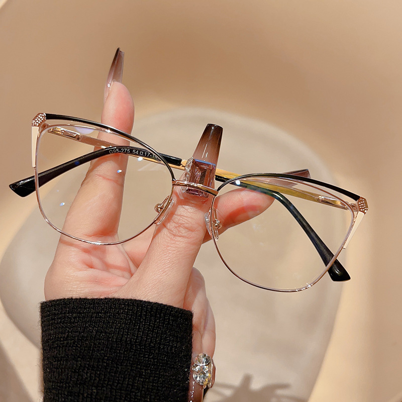 大人の遊び心をくすぐる 猫モチーフの伊達メガネ-老眼鏡 おしゃれ-Eterlens