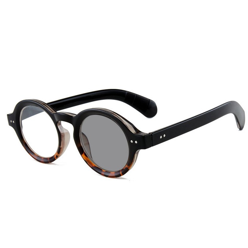 Eterlens｜クラシックな太セルラウンドメガネ｜べっ甲柄｜調光レンズ｜ブルーライトカット｜知的な印象に