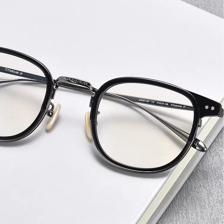 Eterlens｜高級感あふれる彫刻模様チタンメガネ｜度付き対応｜匠の技が光る一本