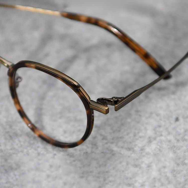 【トレンド感のあるべっ甲柄・チタン製】Eterlens 12g メガネ 度付き おしゃれ 丸メガネ | レトロ・ボストン | 軽量・金属アレルギー対応・男女兼用 - 商品画像 6/16 (Boston RxReady)