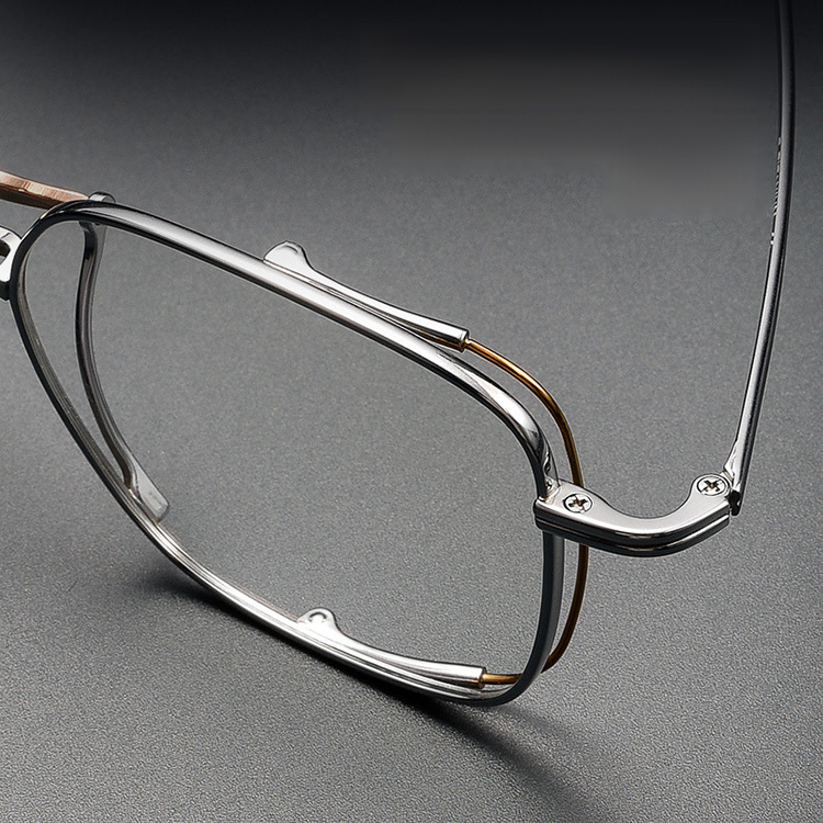 Eterlens｜高級な8g超軽量チタンフレームメガネ｜度付き対応｜匠の技が光る一本