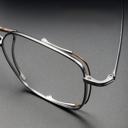 Eterlens｜高級な8g超軽量チタンフレームメガネ｜度付き対応｜匠の技が光る一本