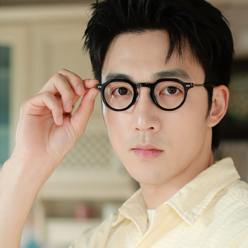 Eterlens｜アセテートチタン製小顔見えレトロ感あふれるメガネ｜素顔に映える万能デザイン