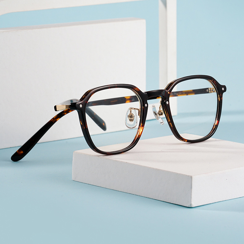 Eterlens｜ウェリントン型小さめフレームメガネ｜レトロで上質感漂う