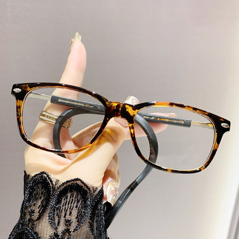 Eterlens 超軽量マグネット式首掛け老眼鏡