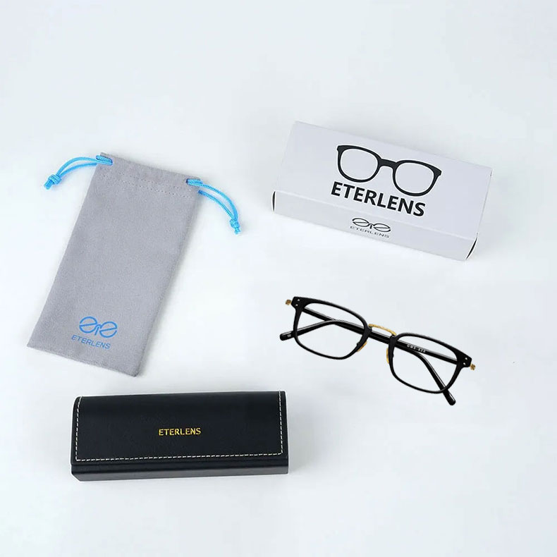 【若々しい印象】Eterlens ビジネス風設計｜12g超軽量｜締めつけにくい｜上質なチタン製ウェリントンメガネ