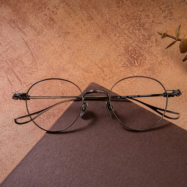 Eterlens｜レトロ風彫刻模様付きメガネ｜匠の技が光る一本