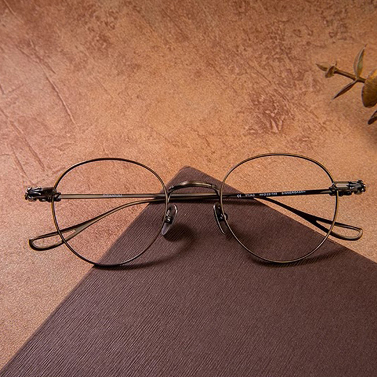 Eterlens｜レトロ風彫刻模様付きメガネ｜匠の技が光る一本