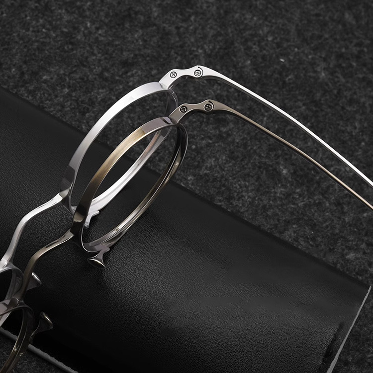 【時の円環・8.8g耐衝撃】Eterlens 職人魂が宿る『刻』コレクション | 純チタン製 極細レトロラウンド | 掛けていることを忘れる軽さ|度付き対応メガネ - 商品画像 7/19 (Round RxReady)