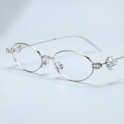 【まるで顔のジュエリー】Eterlens 知性の窓｜横顔に輝く「ラインストーン」付き オーバル｜軽量 上品｜老眼鏡 度付き - 商品画像 4/9 (Round Progressive)