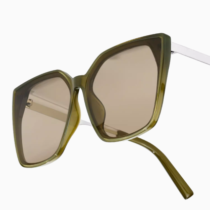 Eterlensサングラス│緑の大きめフレームで紫外線防止│色白見せ・小顔効果│ストリート スナップ・旅行用サングラス