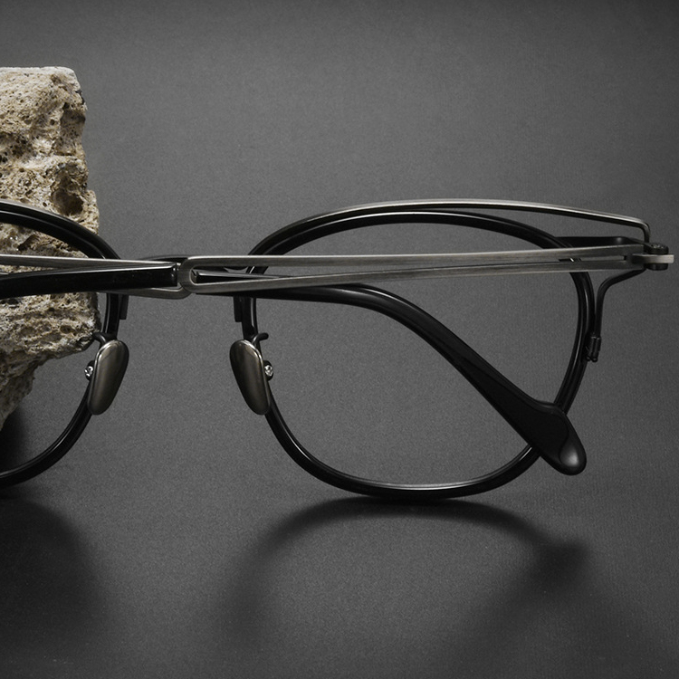 14.2g レトロ感漂う上質なアセテートチタン製メガネ│度付き対応｜匠の技が光る一本 | Wellington RxReady - 商品画像 5/15