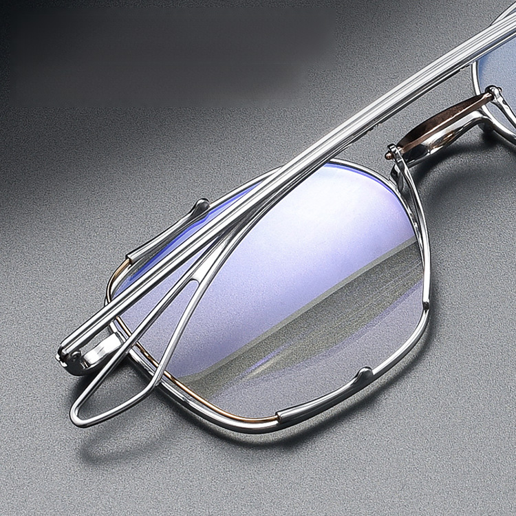 Eterlens｜高級な8g超軽量チタンフレームメガネ｜度付き対応｜匠の技が光る一本