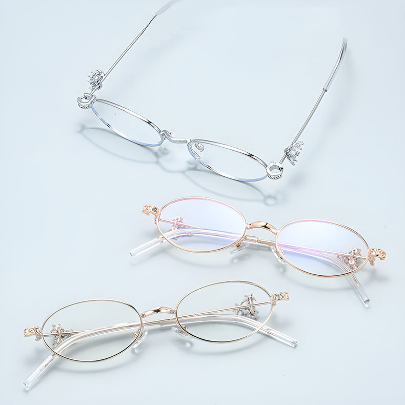 【まるで顔のジュエリー】Eterlens 知性の窓｜横顔に輝く「ラインストーン」付き オーバル｜軽量 上品｜老眼鏡 度付き - 商品画像 7/9 (Round Progressive)