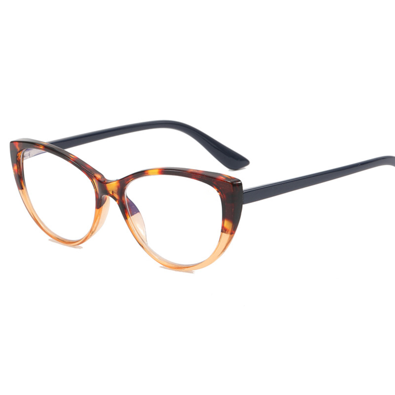スタイリッシュなキャットアイ老眼鏡