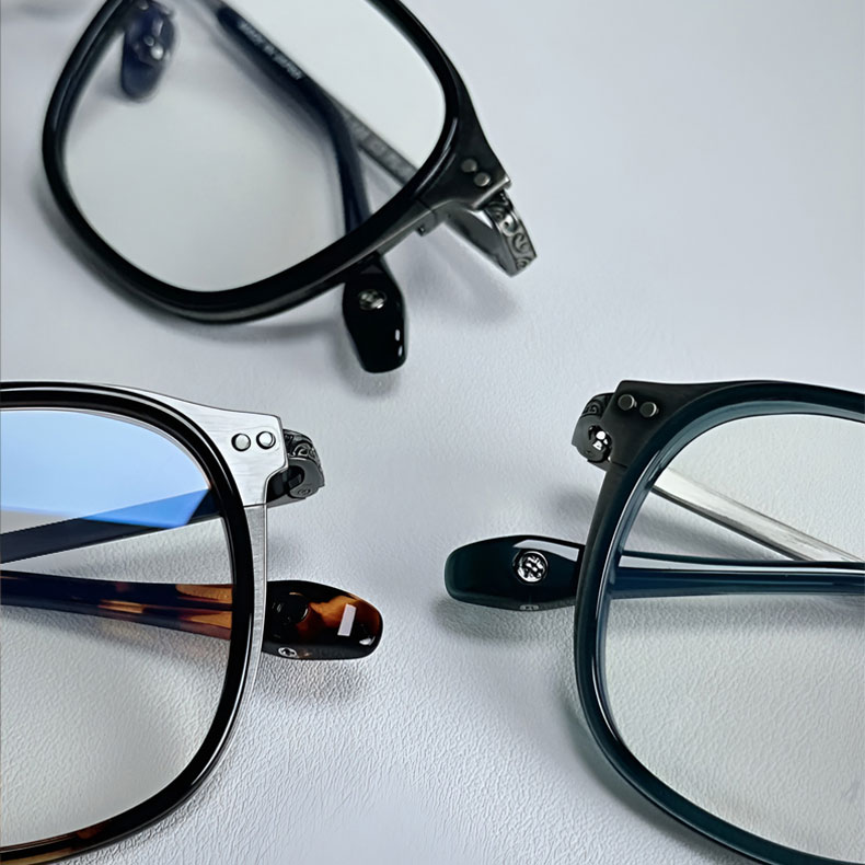 【顔立ちすっきり・和の品格】Eterlens | 15g 繊細な「雲紋彫刻」レトロなスクエア型 | チタン×アセテート | 小顔効果 メガネ 度付き - 商品画像 6/10 (Round Progressive)