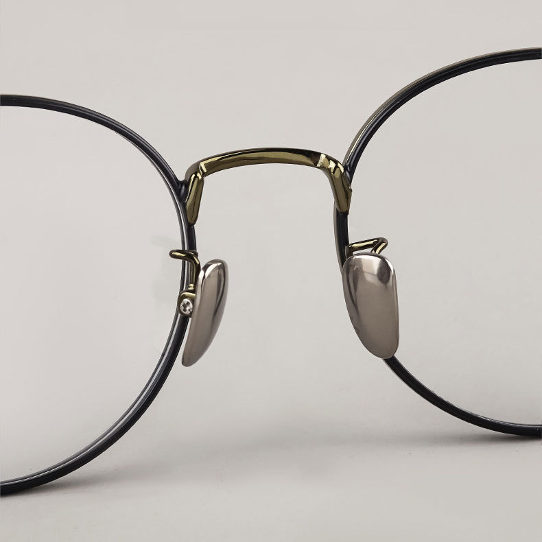 Eterlens | レトロ風フルリムチタンメガネ |  控えめながら上質感漂う