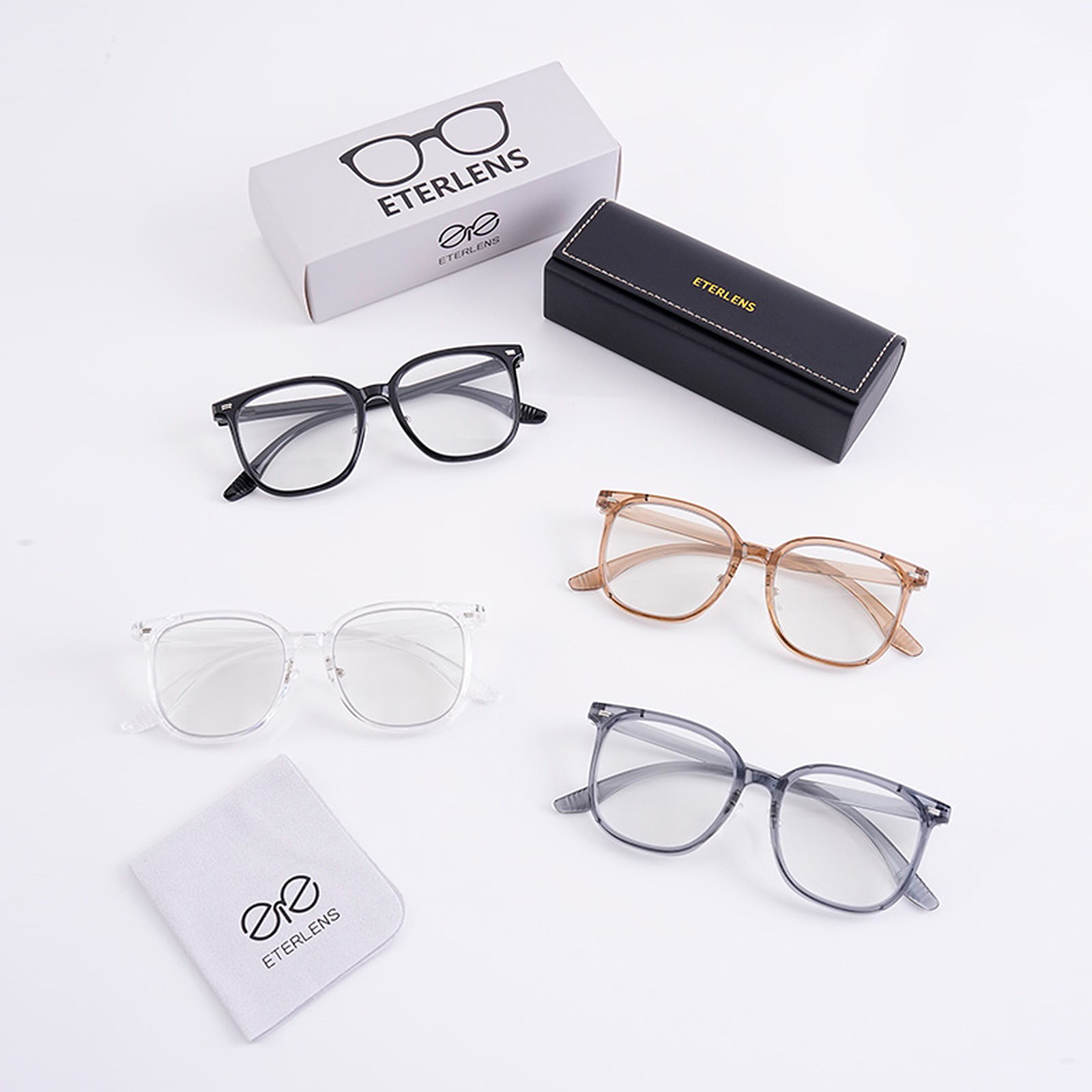 【くすみ知らずの、明るい印象】Eterlens 紫外線で色が変わる老眼鏡｜調光レンズ・透明感を守りぬく｜室外・室内兼用